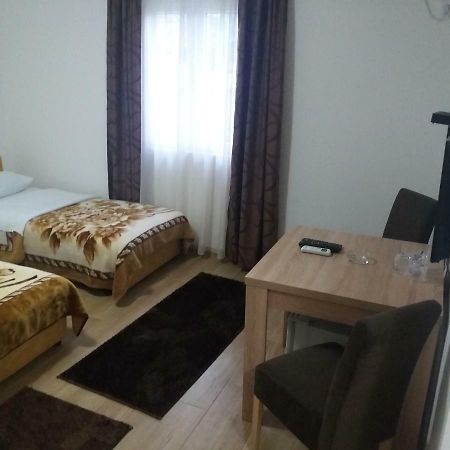 Apartments Sofranac Podgorica Exterior foto